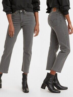 NWOT Levi's 24 Modern Contemporary  Wedgie High Waist Button Fly Straight Jeans